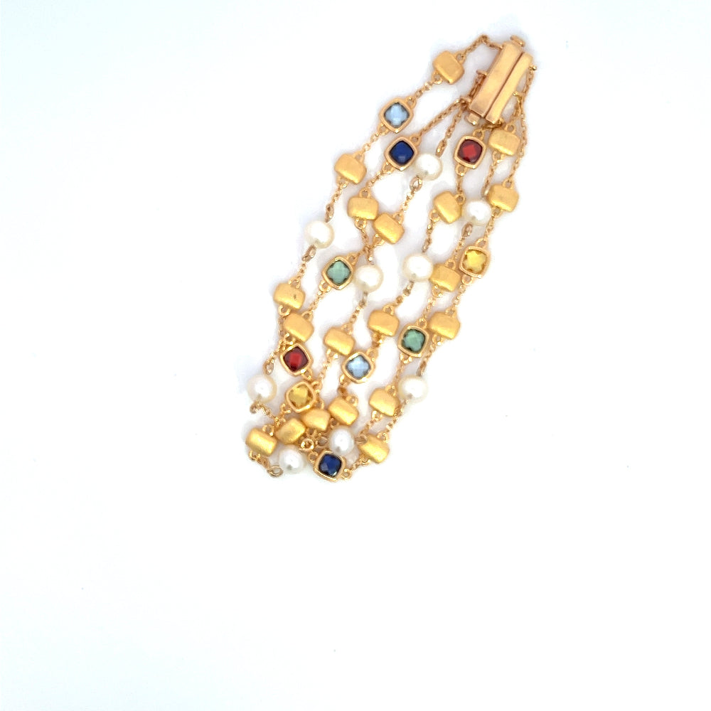 Shop online premium 18K gold small teardrop hoop earrings with sparkling cubic zirconia stones.