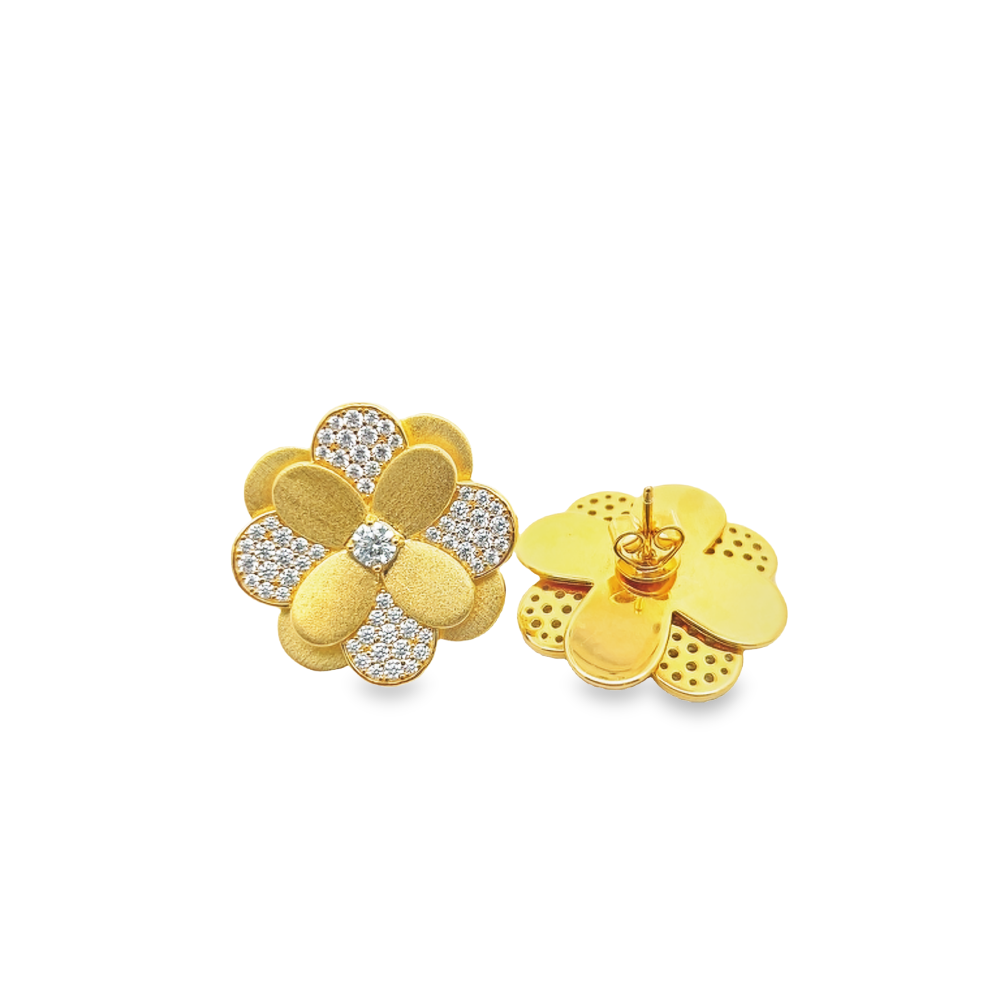 Shop online premium 18K gold flower earrings with sparkling cubic zirconia stones.