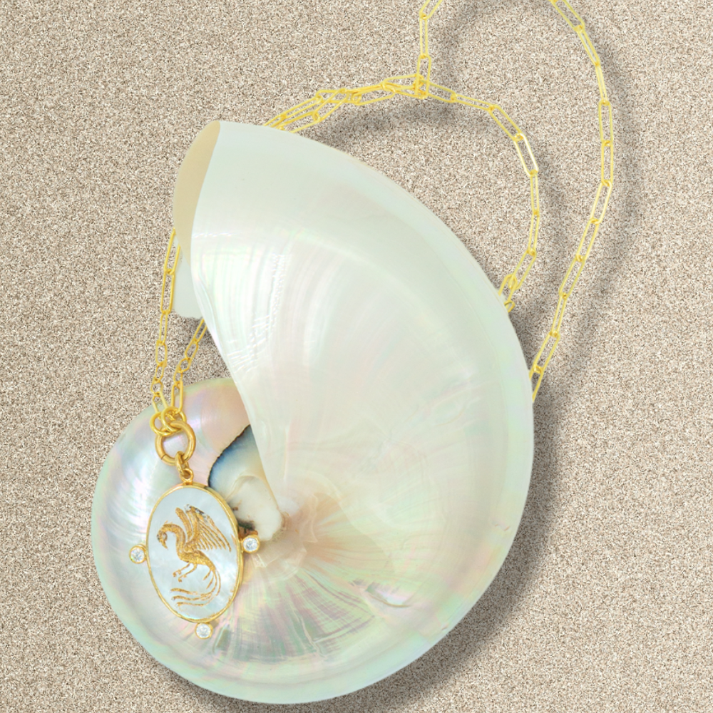 Get hand-engraved mother of pearl with phoenix motif, 3 zircon gemstones in 22K gold vermeil. Explore our collection of women's jewellery. Shop now!