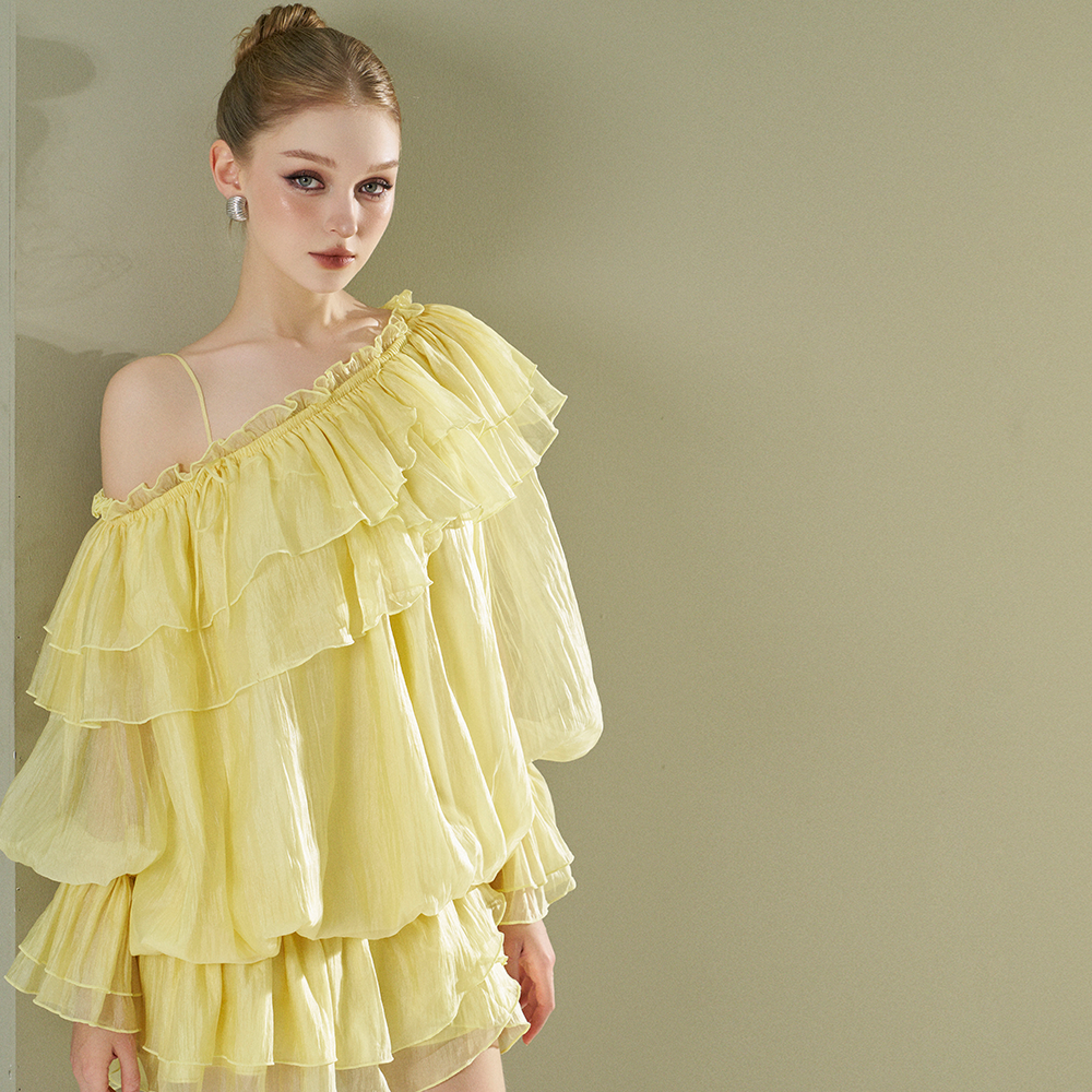 Discover the Yellow Ruffled Neck Dress with Low-Waist from Mollynista. Stylish women’s clothing for your wardrobe. Shop now!