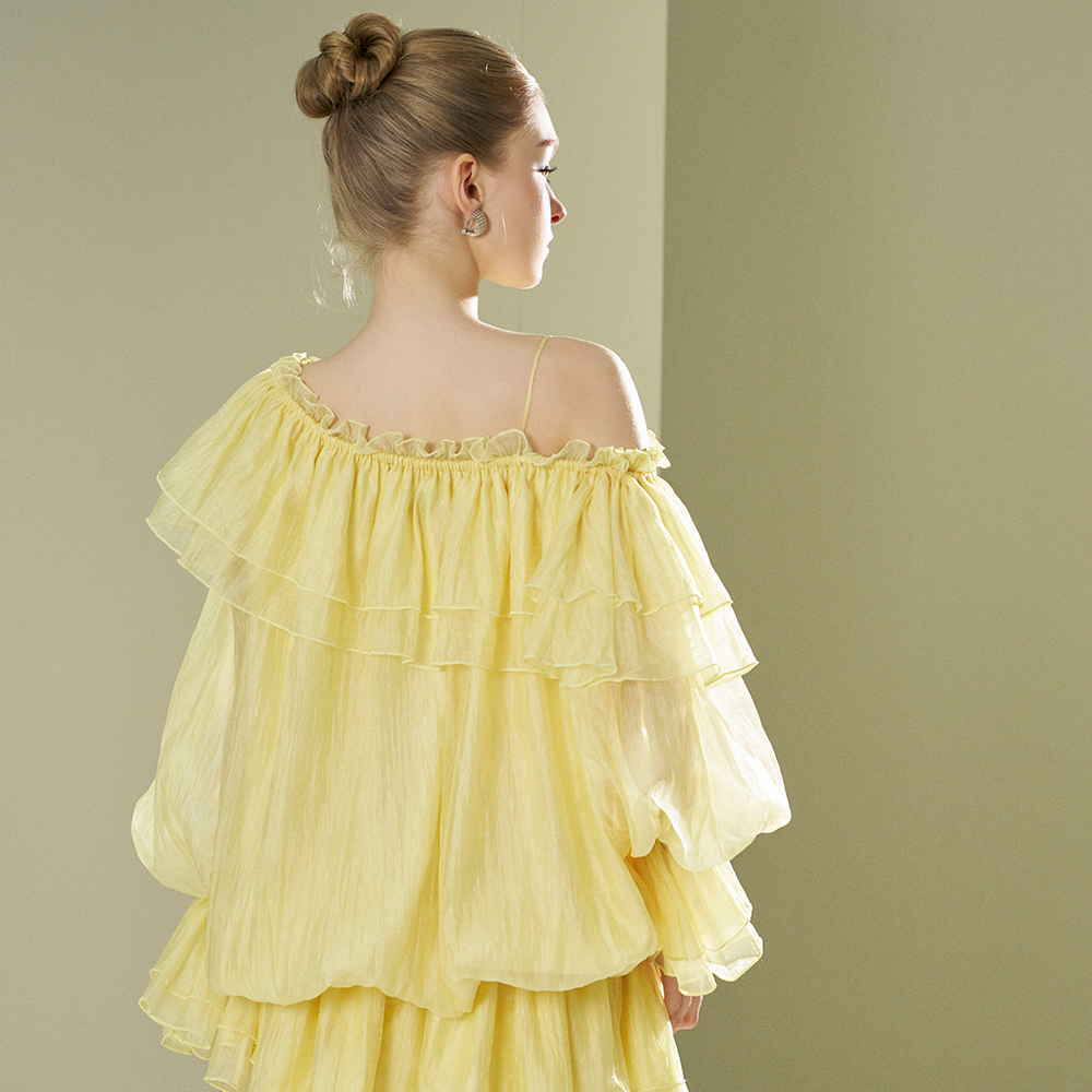 Discover the Yellow Ruffled Neck Dress with Low-Waist from Mollynista. Stylish women’s clothing for your wardrobe. Shop now!